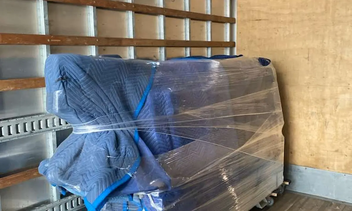 Bayou Movers heavy item moving service available in EaDo, Texas
