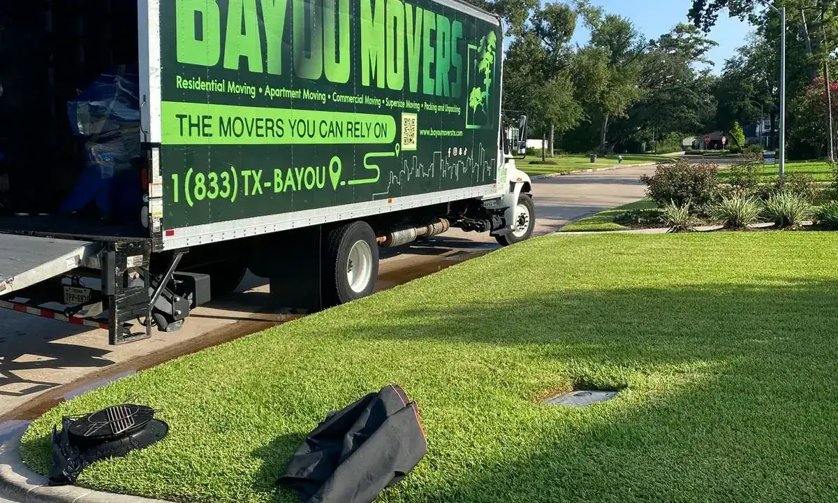 Bayou Movers truck supporting residential moves in Fresno, Texas