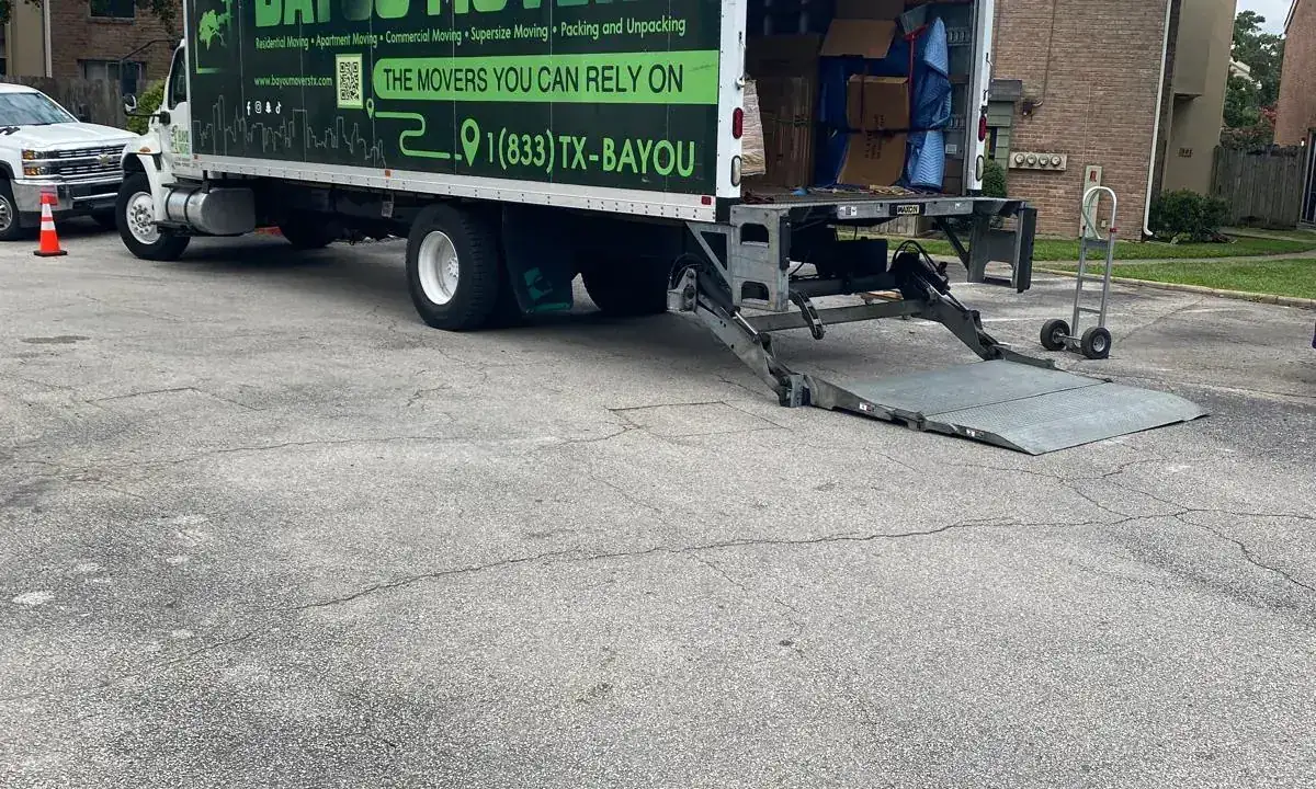 Bayou Movers crew and liftgate loading service available in Fresno, Texas